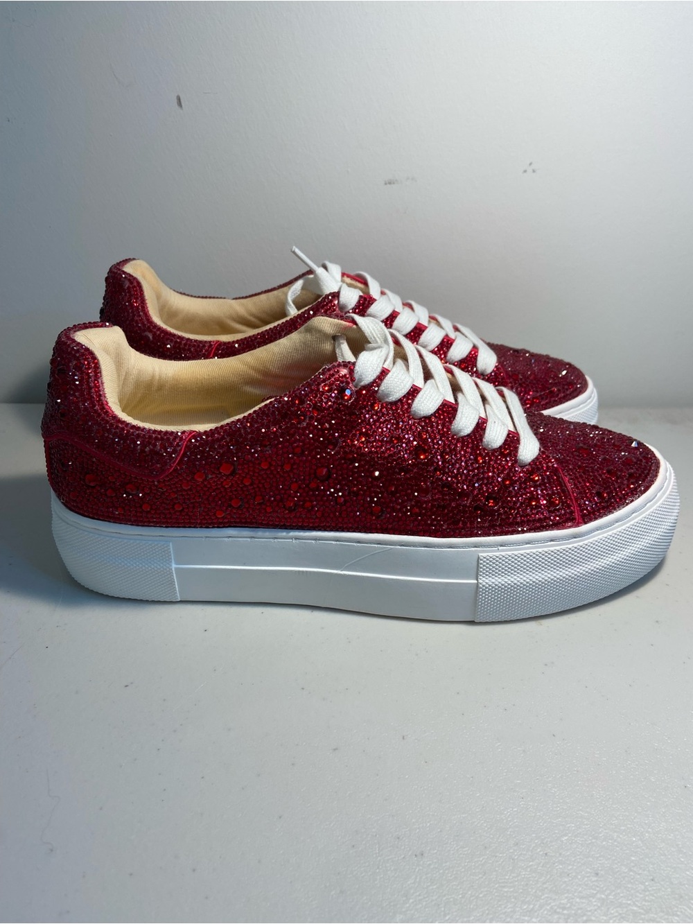 Betsey Johnson Red Rhinestone Platform Sneakers - Women's Fashion Lace-Up SZ 6.5